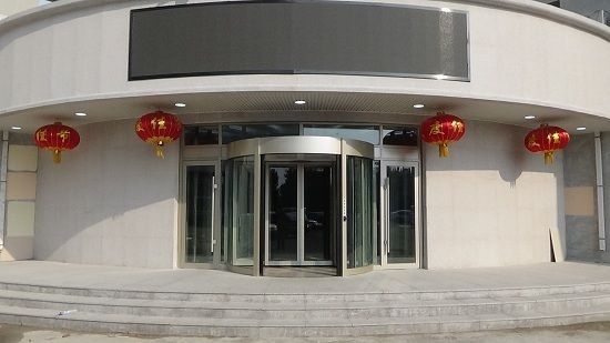 成都旋轉(zhuǎn)門工程案例 成都旋轉(zhuǎn)門工程案例