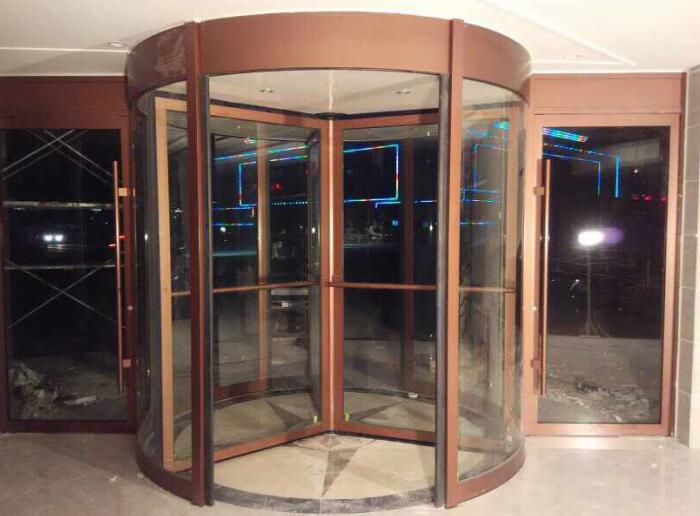 自動門:自動門指紋鎖的辨認技術